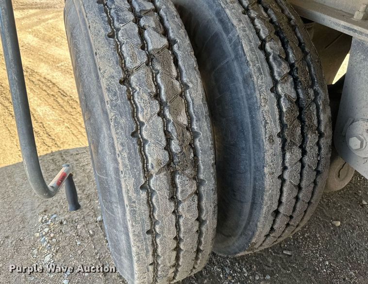 image for item EA2393 2010 Mac Trailer end dump trailer