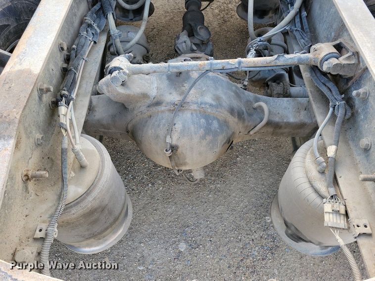 image for item EA2394 2014 Freightliner Coronado semi truck