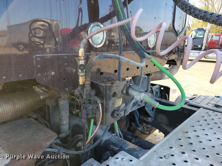 image for item EA2394 2014 Freightliner Coronado semi truck