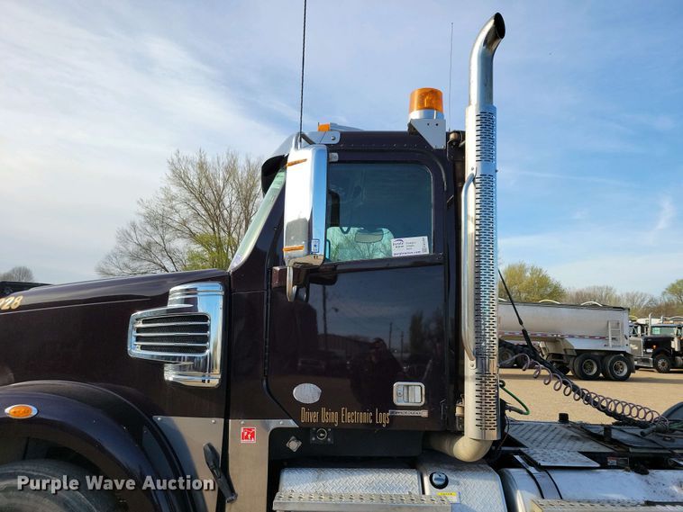 image for item EA2394 2014 Freightliner Coronado semi truck