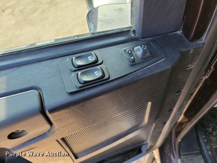 image for item EA2394 2014 Freightliner Coronado semi truck