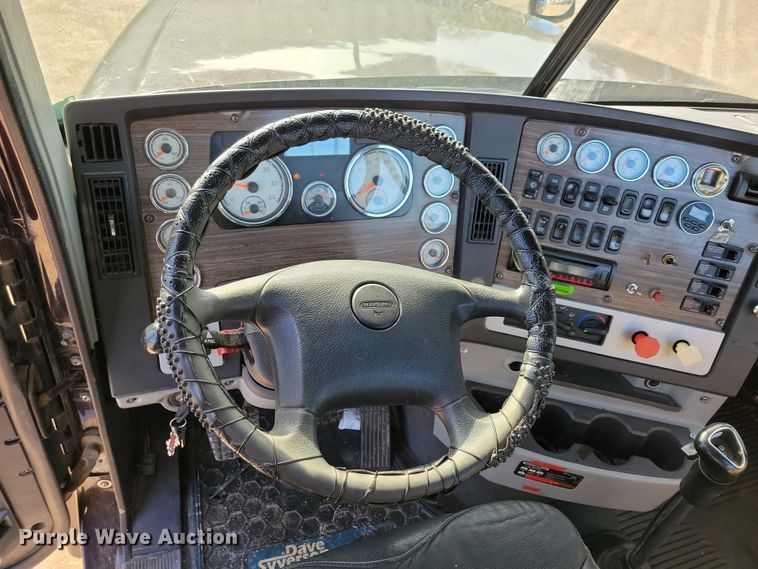 image for item EA2394 2014 Freightliner Coronado semi truck