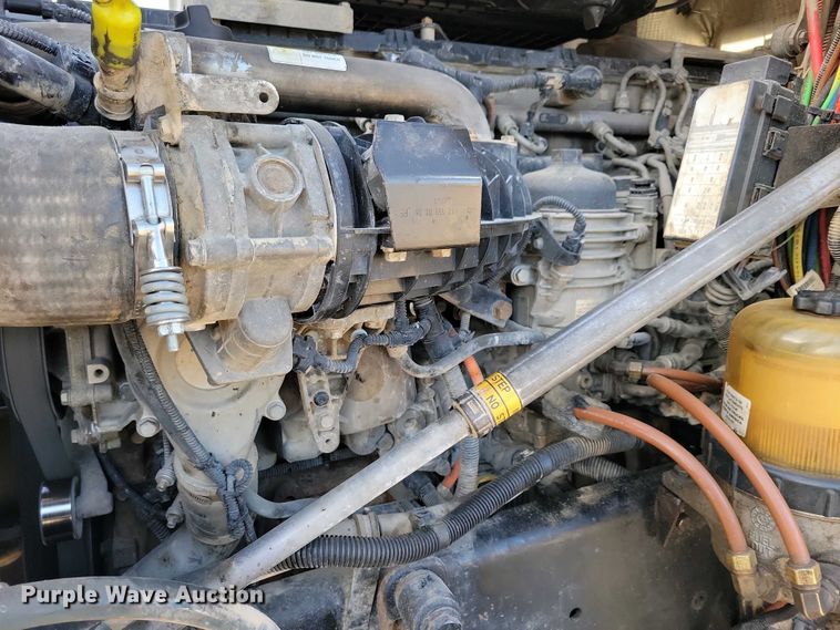 image for item EA2394 2014 Freightliner Coronado semi truck