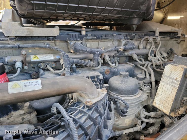 image for item EA2394 2014 Freightliner Coronado semi truck