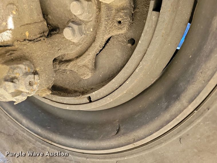 image for item EA2394 2014 Freightliner Coronado semi truck