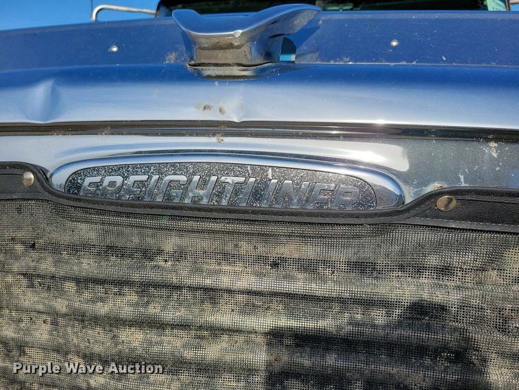 image for item EA2394 2014 Freightliner Coronado semi truck