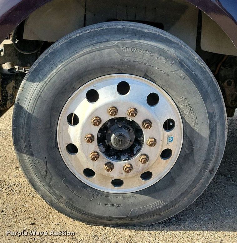 image for item EA2394 2014 Freightliner Coronado semi truck