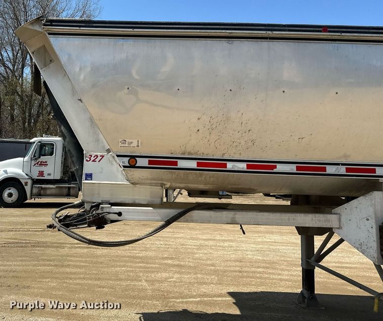 image for item EA2395 2010 Mac Trailer end dump trailer