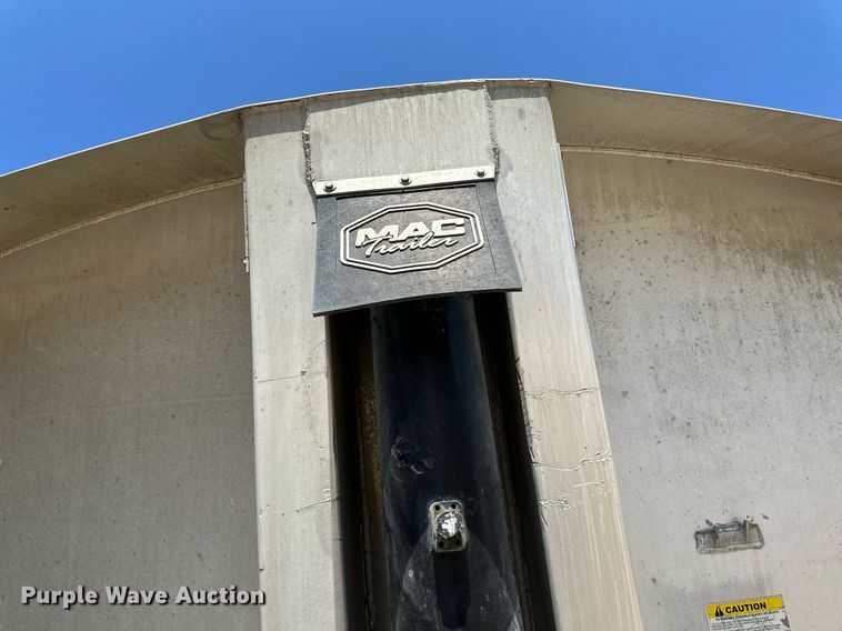 image for item EA2395 2010 Mac Trailer end dump trailer