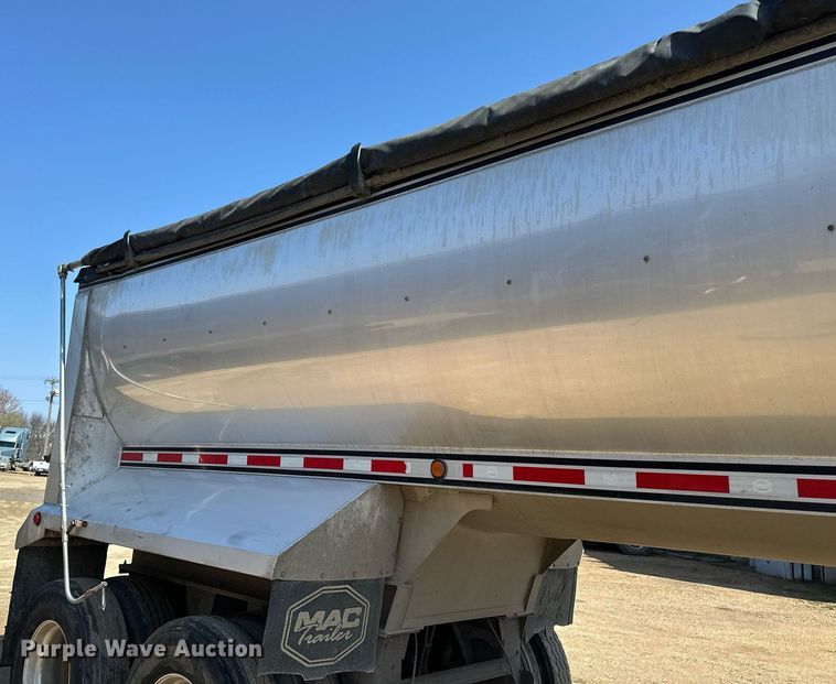 image for item EA2395 2010 Mac Trailer end dump trailer