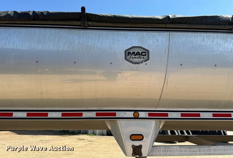 image for item EA2395 2010 Mac Trailer end dump trailer