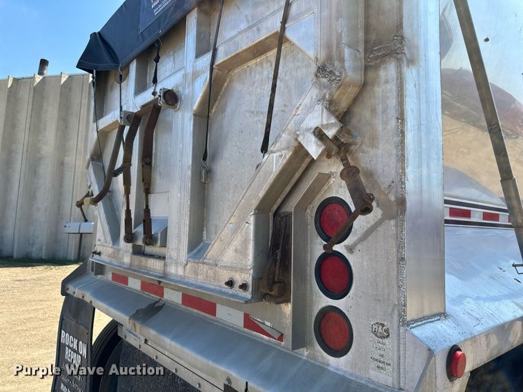 image for item EA2395 2010 Mac Trailer end dump trailer