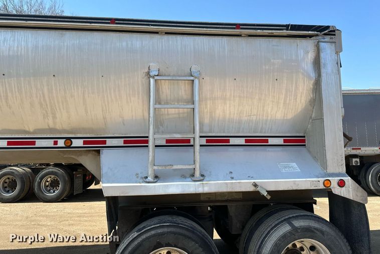 image for item EA2395 2010 Mac Trailer end dump trailer