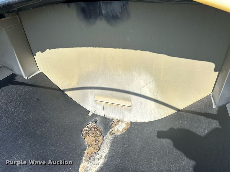 image for item EA2395 2010 Mac Trailer end dump trailer