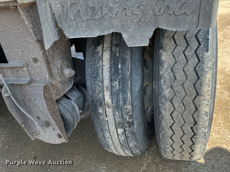 image for item EA2395 2010 Mac Trailer end dump trailer