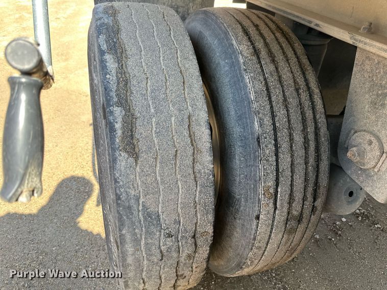 image for item EA2395 2010 Mac Trailer end dump trailer