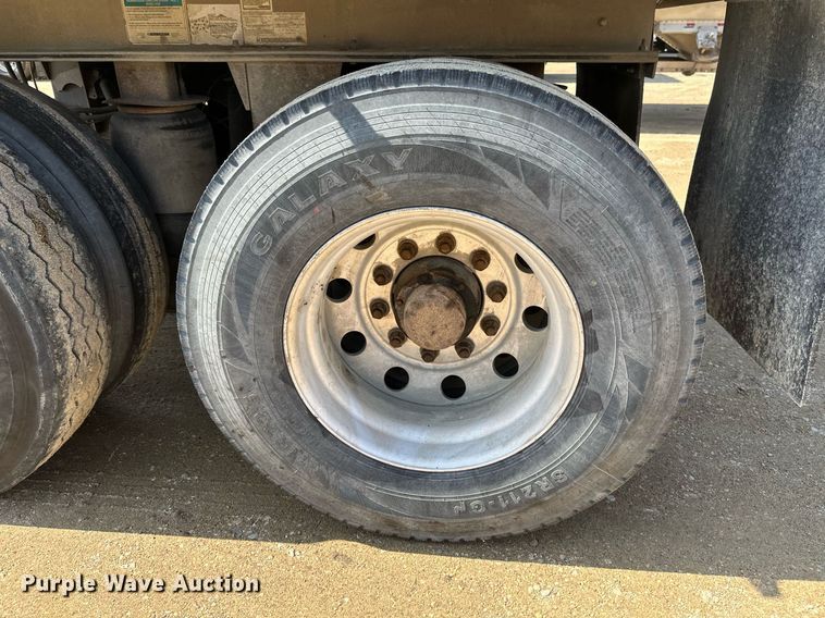 image for item EA2395 2010 Mac Trailer end dump trailer