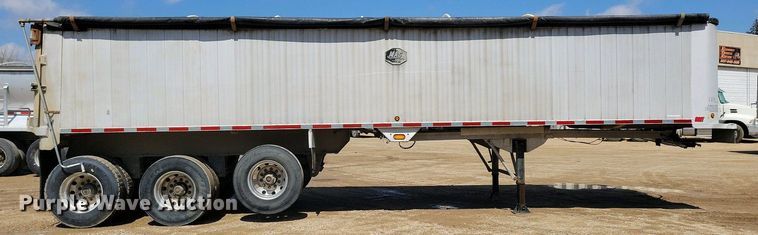 image for item EA2397 2009 Mac Trailer end dump trailer
