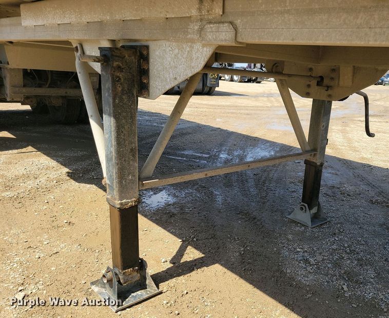 image for item EA2397 2009 Mac Trailer end dump trailer