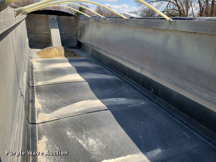 image for item EA2397 2009 Mac Trailer end dump trailer