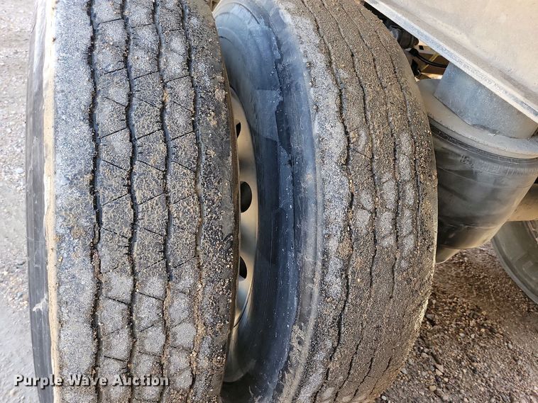 image for item EA2397 2009 Mac Trailer end dump trailer