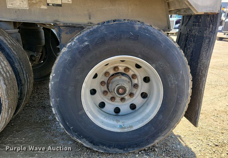 image for item EA2397 2009 Mac Trailer end dump trailer