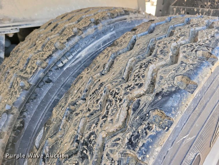 image for item EA2397 2009 Mac Trailer end dump trailer