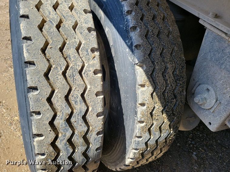 image for item EA2397 2009 Mac Trailer end dump trailer