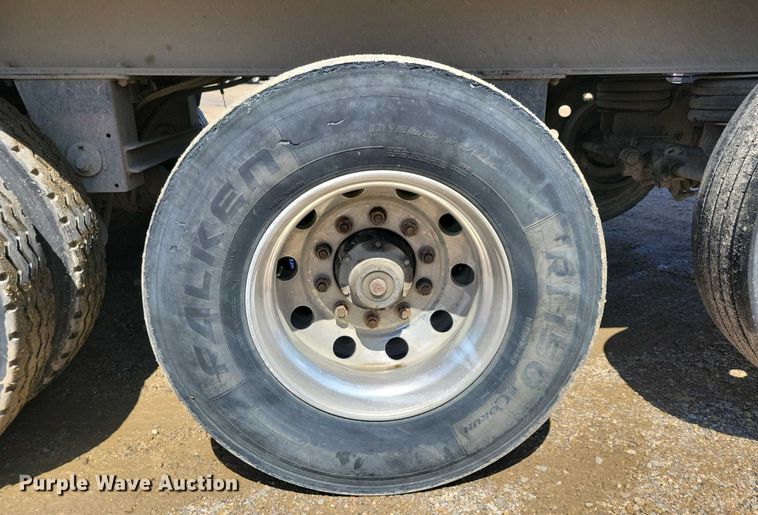 image for item EA2397 2009 Mac Trailer end dump trailer