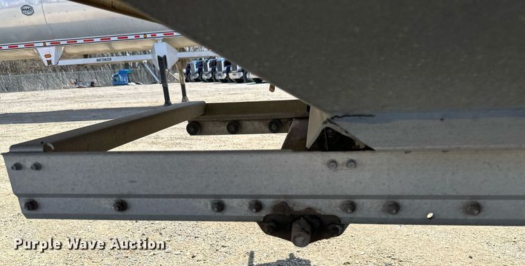 image for item EA2398 2021 Prestige  Commodity trailer grain trailer