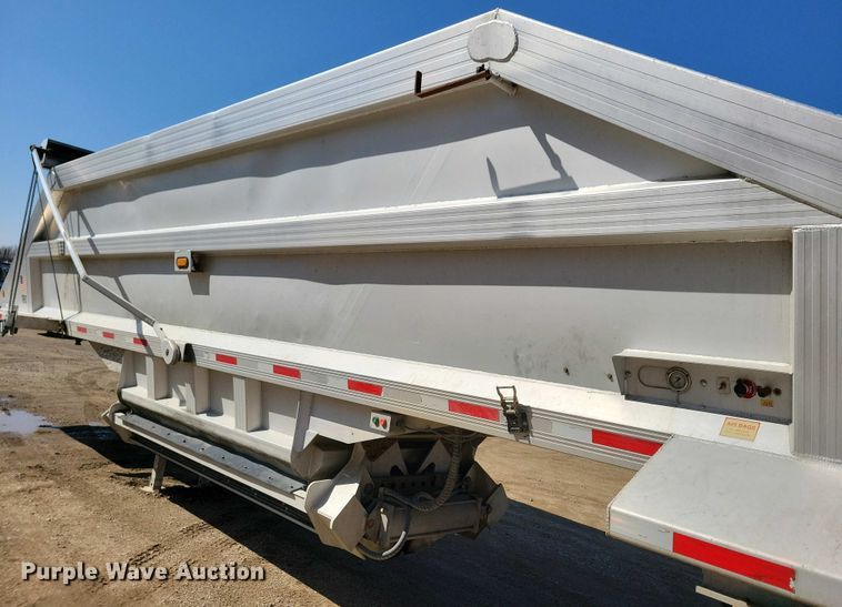 image for item EA2399 2013 Travis bottom dump trailer