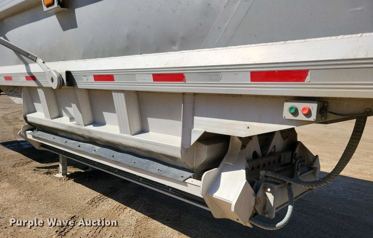 image for item EA2399 2013 Travis bottom dump trailer