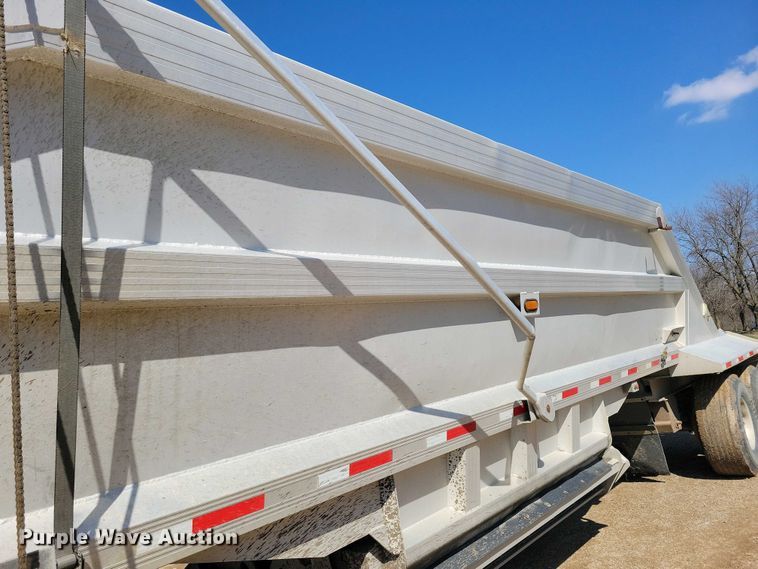 image for item EA2399 2013 Travis bottom dump trailer