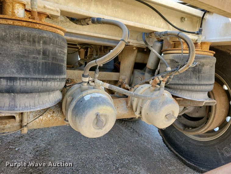 image for item EA2399 2013 Travis bottom dump trailer