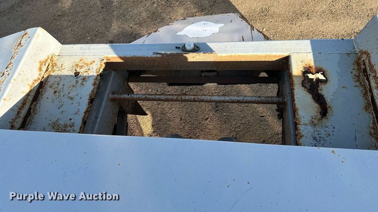 image for item EA2402 2014 Armor Lite SBD-40 LT bottom dump trailer