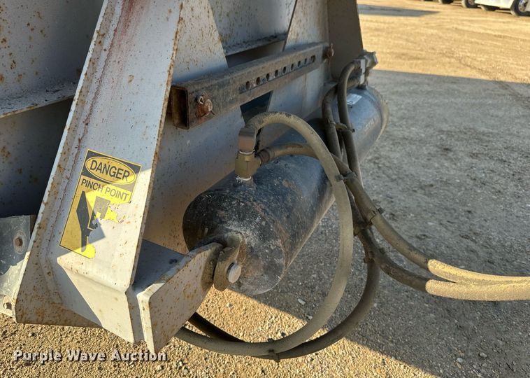 image for item EA2402 2014 Armor Lite SBD-40 LT bottom dump trailer