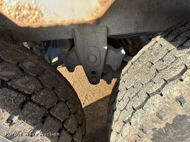 image for item EA2402 2014 Armor Lite SBD-40 LT bottom dump trailer