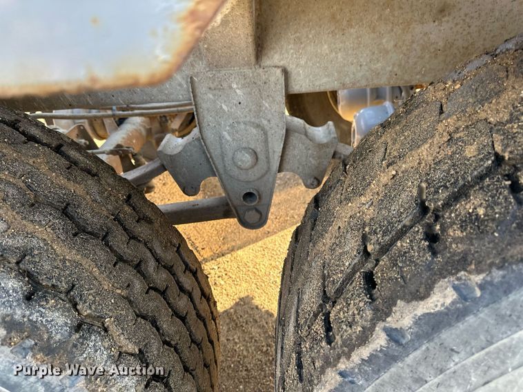 image for item EA2402 2014 Armor Lite SBD-40 LT bottom dump trailer