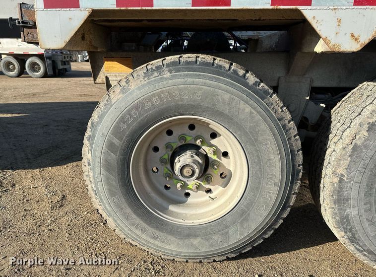 image for item EA2402 2014 Armor Lite SBD-40 LT bottom dump trailer