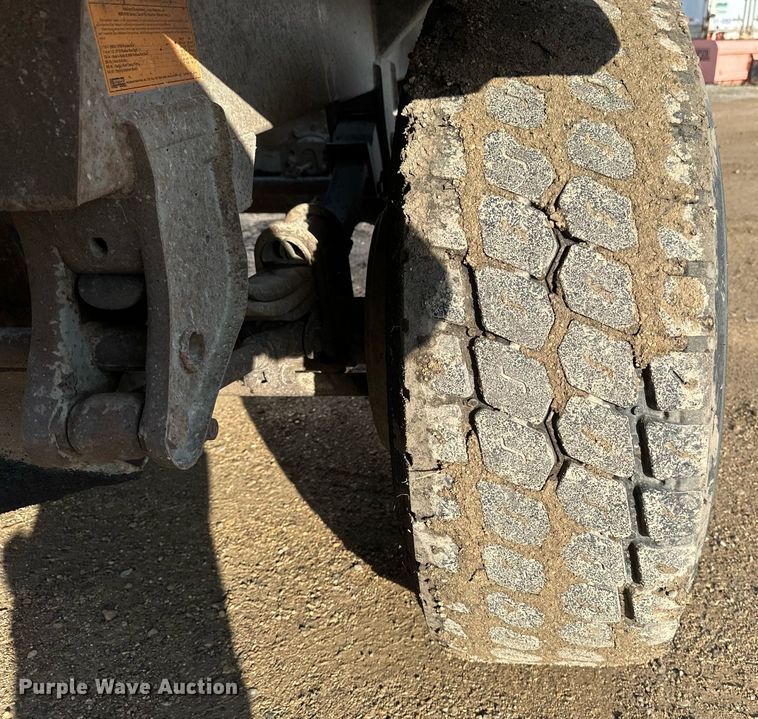 image for item EA2402 2014 Armor Lite SBD-40 LT bottom dump trailer