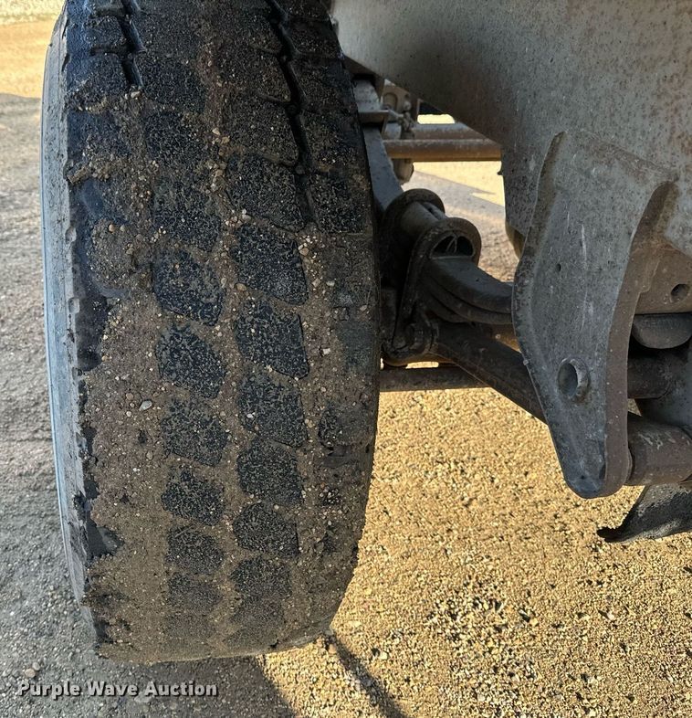 image for item EA2402 2014 Armor Lite SBD-40 LT bottom dump trailer