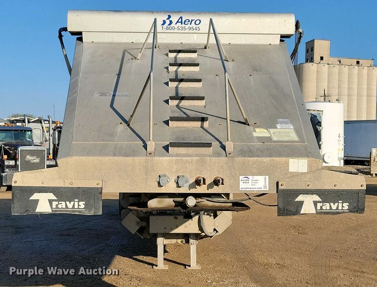 image for item EA2403 2013 Travis bottom dump trailer
