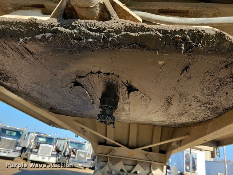 image for item EA2403 2013 Travis bottom dump trailer