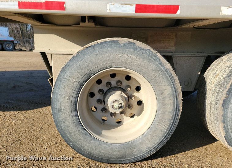 image for item EA2403 2013 Travis bottom dump trailer