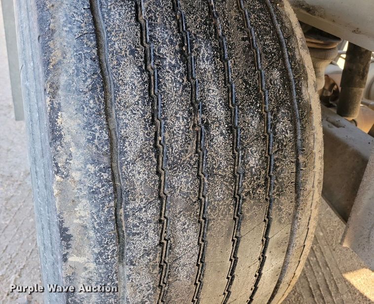 image for item EA2403 2013 Travis bottom dump trailer