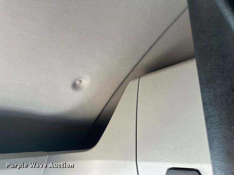 image for item EA2405 2019 Freightliner  Cascadia 126 semi truck