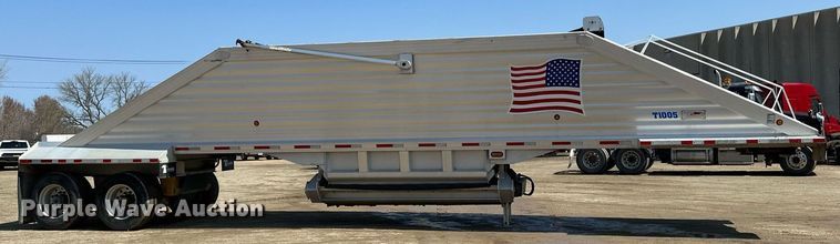 image for item EA2411 2011 Travis  bottom dump trailer