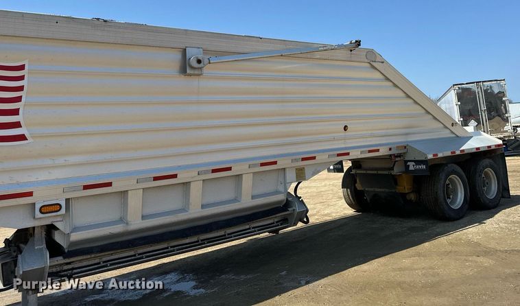 image for item EA2411 2011 Travis  bottom dump trailer