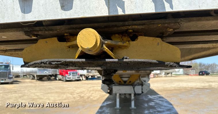 image for item EA2411 2011 Travis  bottom dump trailer