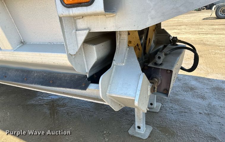 image for item EA2411 2011 Travis  bottom dump trailer